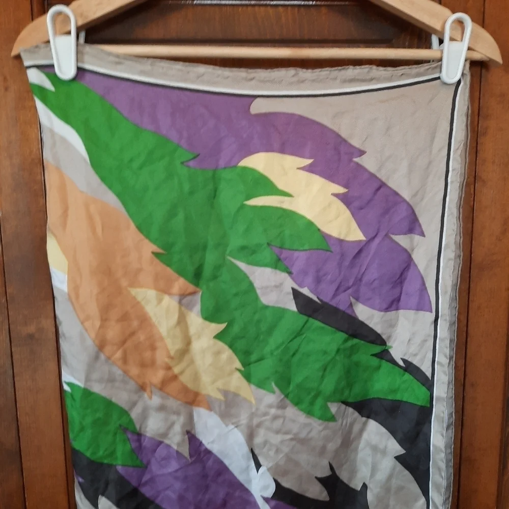 Vintage 100% Silk Hand Rolled Hem Mod Geometric Print Pattern Scarf